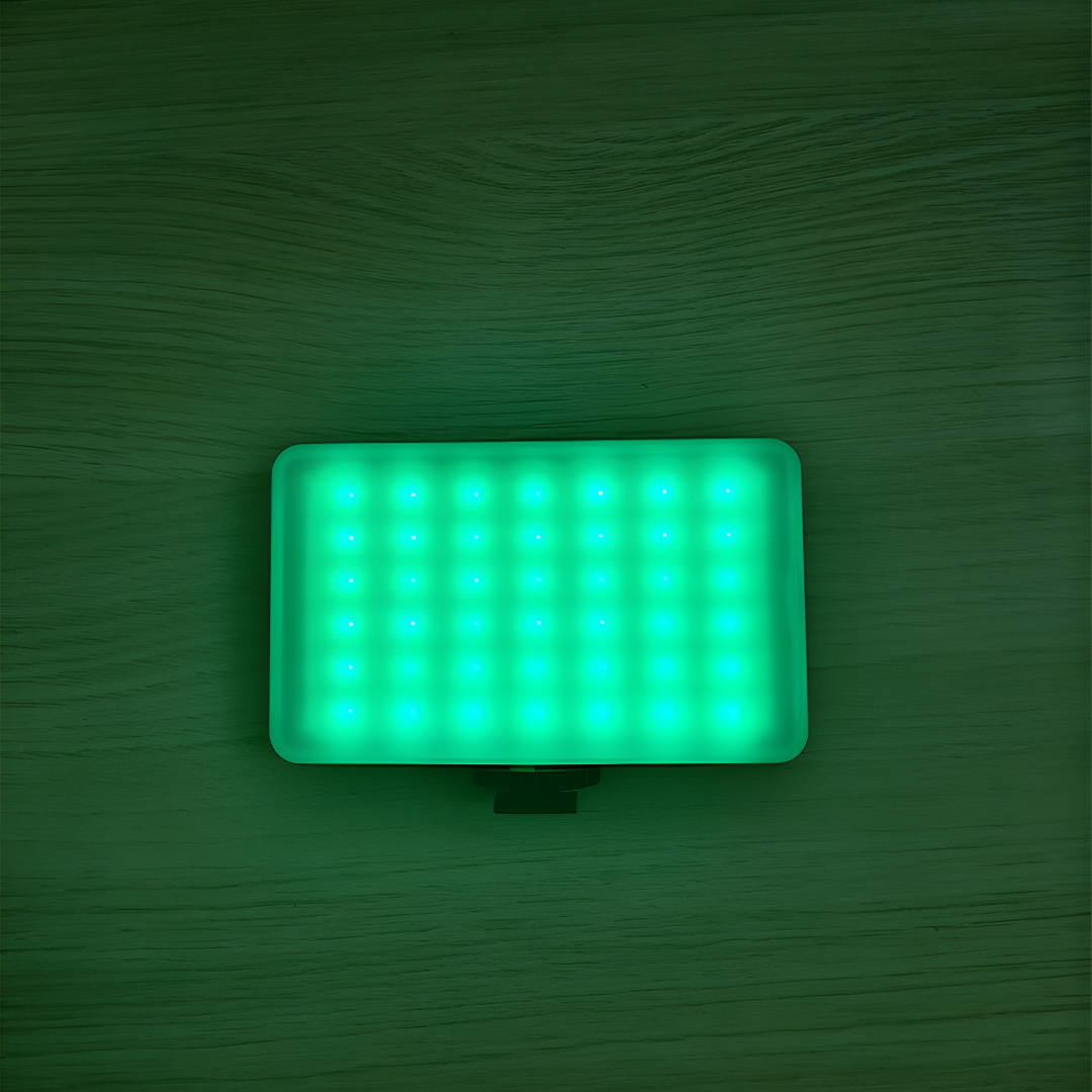 LUZ LED RGB PORTÁTIL PARA VIDEOS – Ilumina tus creaciones con estilo y precisión profesional