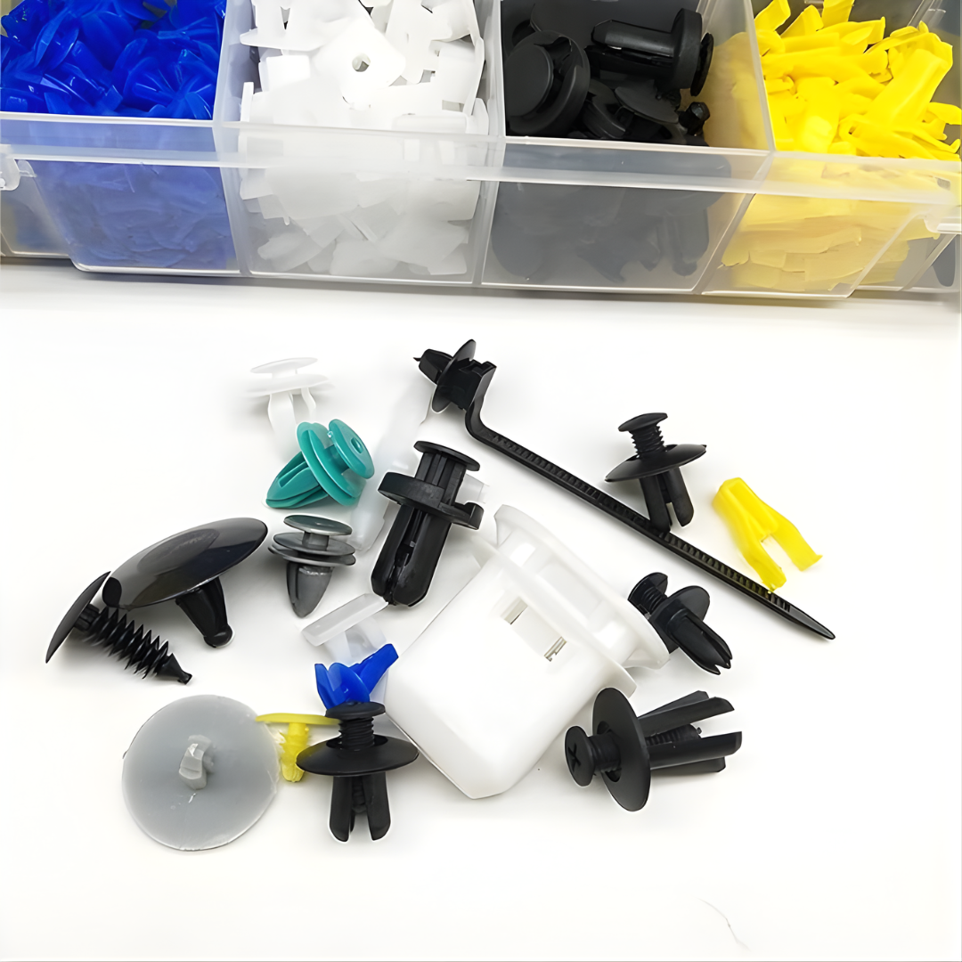 MEGA KIT DE GRAPAS AUTOMOTRICES – Clips y remaches de plástico para reparar y armar tu carro sin ir al taller